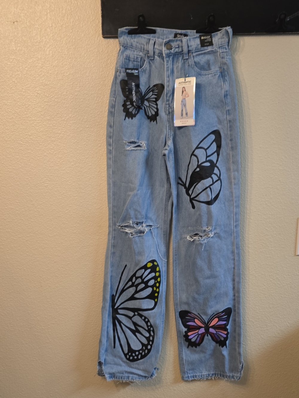 Light Blue Straight-Leg Jeans with Butterfly Graphics - Unknown Brand